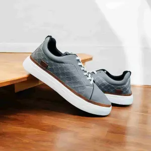 Premium quality stylish and fashionable sneakers for Men(S-36)